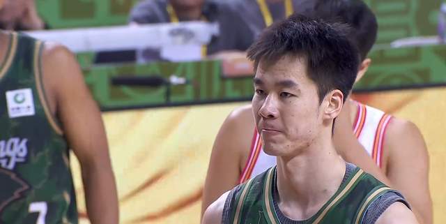 开云体育-场均22分3板6助！本土得分王无缘国家队，郭士强不给山东大汉机会