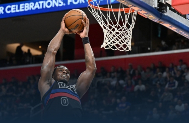 开云体育-活塞击退猛龙，杜伦31+9詹金斯21+5，英格拉姆22分巴雷特24+6|布兰登-英格拉姆|贾斯汀-罗宾逊|底特律活塞队|多伦多猛龙队|泰勒-詹金斯_新浪体育_新浪新闻